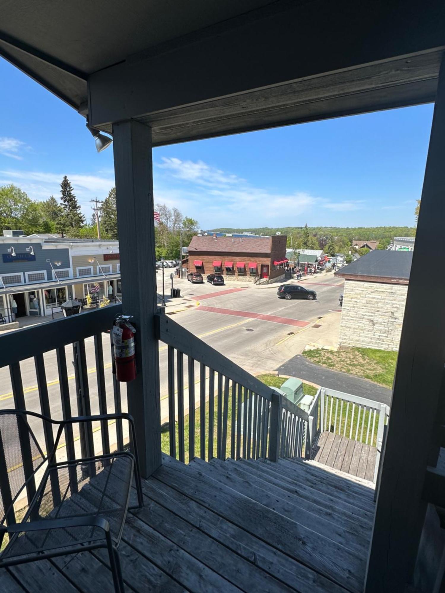 Downtown Inn Sister Bay Exterior photo