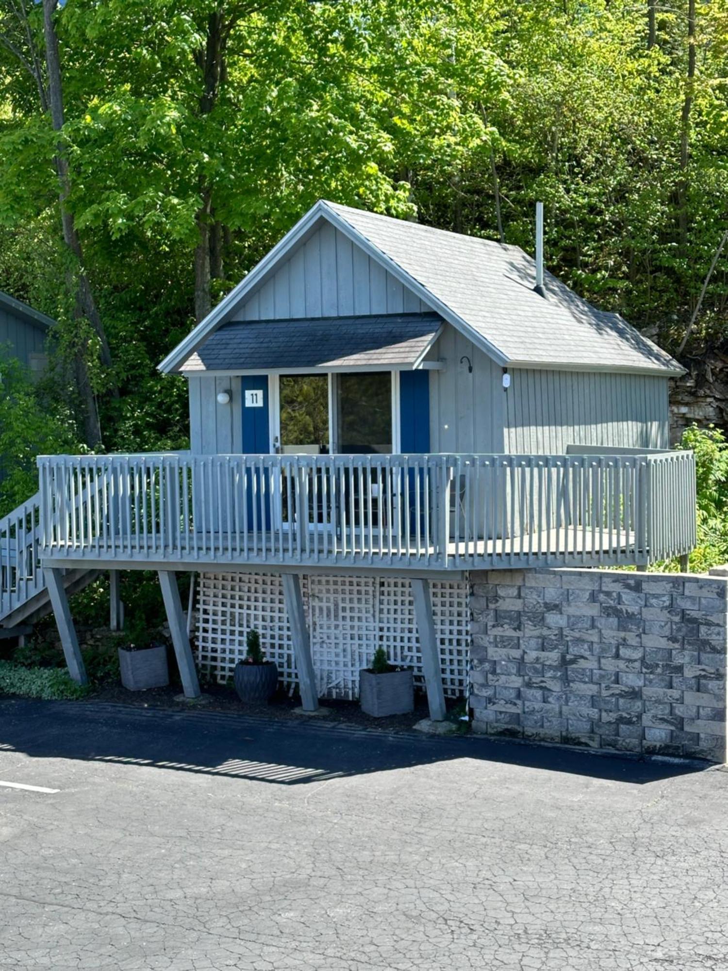 Downtown Inn Sister Bay Exterior photo